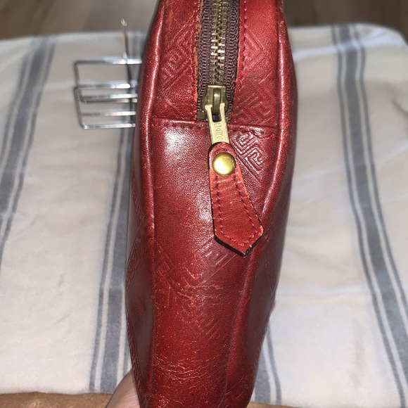 Yves Saint Laurent authentic leather YSL clutch bag, color (burgundy) - Picture 7 of 11